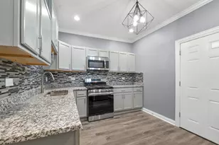 7823 S Morgan St, Chicago, IL 60620 - Photo 9