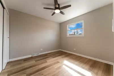 646 W Babcock Avenue, Elmhurst, IL 60126 - Photo 13