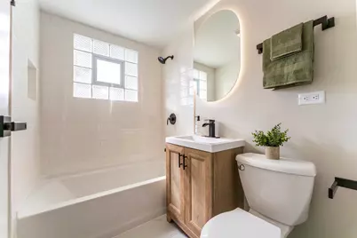 646 W Babcock Avenue, Elmhurst, IL 60126 - Photo 11