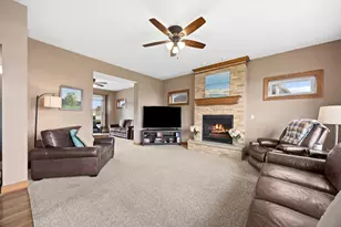 311 W Frontier Dr, Minooka, IL 60447 - Photo 15