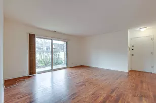 631 Derry Ct, Schaumburg, IL 60193 - Photo 7