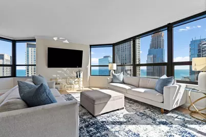 400 E Ohio Street #4203, Chicago, IL 60611 - Photo 9
