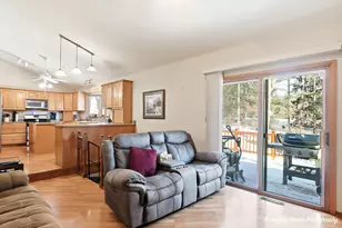 5218 Parkview Dr, McCullom Lake, IL 60050 - Photo 17