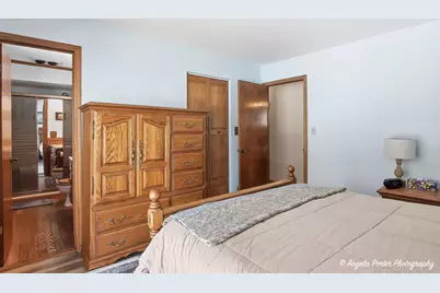 5218 Parkview Drive, McCullom Lake, IL 60050 - Photo 9