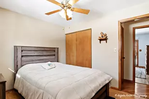 5218 Parkview Dr, McCullom Lake, IL 60050 - Photo 7