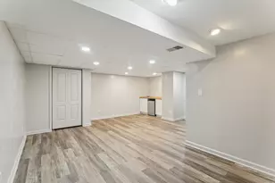 1903 Hazelwood Dr, Lindenhurst, IL 60046 - Photo 17