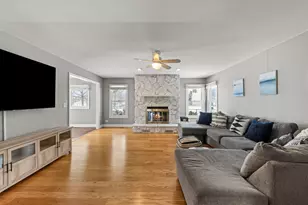 233 Seneca Ct, Bolingbrook, IL 60440 - Photo 9