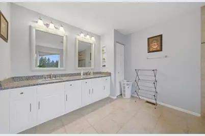 217 Sunbury Drive, Saint Charles, IL 60175 - Photo 13