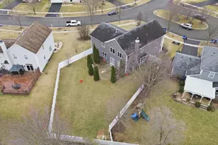 217 Sunbury Dr, Saint Charles, IL 60175 - Photo 25