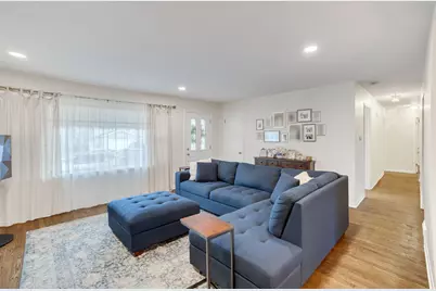 8225 Lorel Avenue, Burbank, IL 60459 - Photo 3