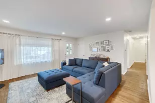 8225 Lorel Ave, Burbank, IL 60459 - Photo 3