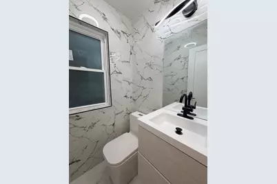 3024 W Fargo Avenue, Chicago, IL 60645 - Photo 15