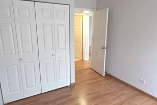 1317 Kingsbury Dr, Hanover Park, IL 60133 - Photo 5