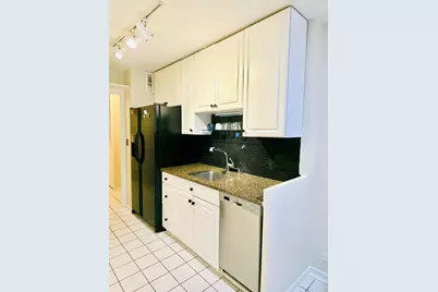 3430 N Lake Shore Drive #15M, Chicago, IL 60657 - Photo 9