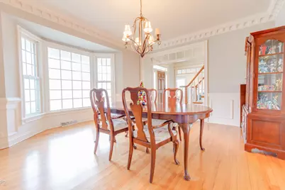 813 Fox Glen Drive, Saint Charles, IL 60174 - Photo 11