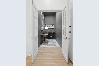 1432 W Erie Street #3R, Chicago, IL 60642 - Photo 15