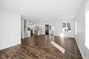 1020 Hill Ave, Elgin, IL 60120 - Photo 5