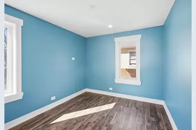 1020 Hill Avenue, Elgin, IL 60120 - Photo 9