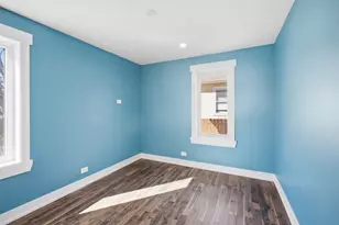 1020 Hill Ave, Elgin, IL 60120 - Photo 9