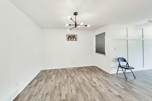 2006 Post Oak Pl, Schaumburg, IL 60173 - Photo 11