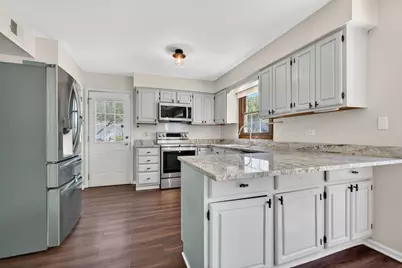 1105 Barcroft Court, Naperville, IL 60540 - Photo 9