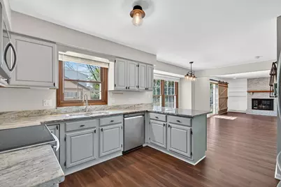 1105 Barcroft Court, Naperville, IL 60540 - Photo 7