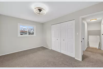 500 Colgate Court, Hoffman Estates, IL 60169 - Photo 13