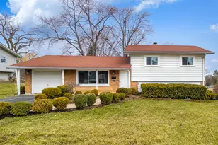 500 Colgate Ct, Hoffman Estates, IL 60169 - Photo 1