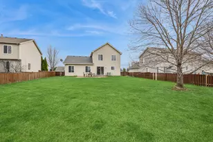 717 Deames St, Plano, IL 60545 - Photo 15