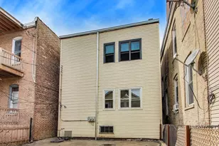 3351 S Union Ave, Chicago, IL 60616 - Photo 17