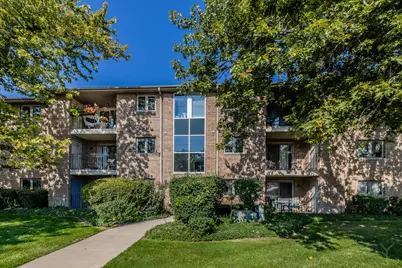 10288 Southwest Highway #3D, Chicago Ridge, IL 60415 - Photo 1