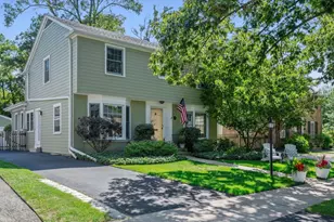 2121 Greenwood Ave, Wilmette, IL 60091 - Photo 1