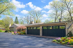 1316 Mineral Springs Rd, Sterling, IL 61081 - Photo 3