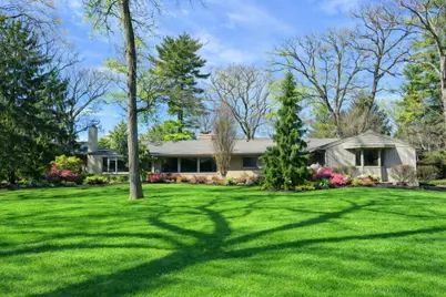 1316 Mineral Springs Road, Sterling, IL 61081 - Photo 7