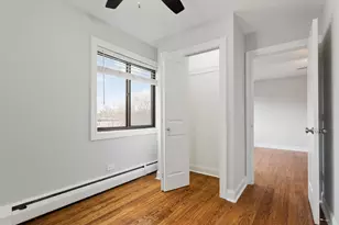 6826 N Ridge Blvd, Chicago, IL 60645 - Photo 9