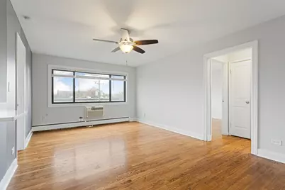 6826 N Ridge Boulevard #302, Chicago, IL 60645 - Photo 3