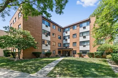 6826 N Ridge Boulevard #302, Chicago, IL 60645 - Photo 1