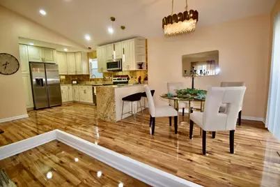 649 Wilbur Court, Gurnee, IL 60031 - Photo 7