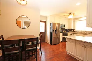 921 Country Club Rd, Lake Zurich, IL 60047 - Photo 17