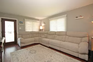 921 Country Club Rd, Lake Zurich, IL 60047 - Photo 7