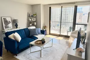 10 E Ontario St, Chicago, IL 60611 - Photo 5