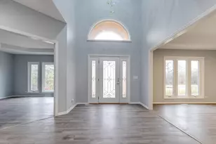 3821 Nottingham Dr, Long Grove, IL 60047 - Photo 5