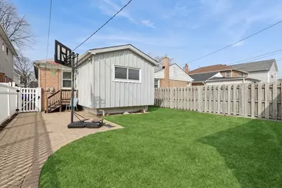 6311 N Tripp Avenue, Chicago, IL 60646 - Photo 17