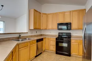 2963 Saganashkee Ln, Naperville, IL 60564 - Photo 7