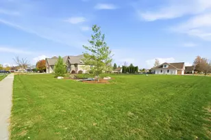 202 Dutch St, Sandwich, IL 60548 - Photo 51