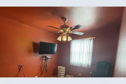 690 Renee Drive, South Elgin, IL 60177 - Photo 29