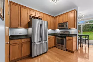 1242 Courtland Cir, Plainfield, IL 60586 - Photo 7