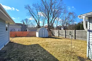 10620 S 86th Ave, Palos Hills, IL 60465 - Photo 7