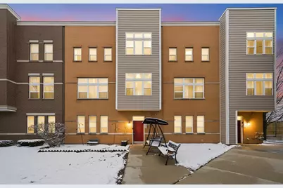5244 W Hanson Avenue, Chicago, IL 60639 - Photo 1