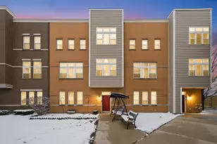 5244 W Hanson Ave, Chicago, IL 60639 - Photo 1